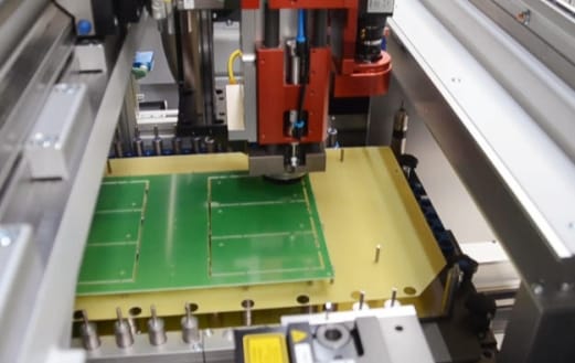 分板机精度如何直接影响封装良率：从毛刺、焊盘撕裂到电气短路的深度分析