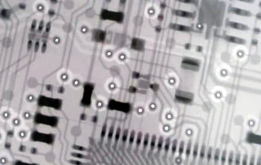 AI视觉 vs 传统算法：X-Ray图像分析在焊点检测中的真实对比