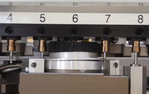 分板机综合效率OEE提升实战：从数据采集到瓶颈分析